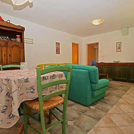 Nensi 1074 * Fažana